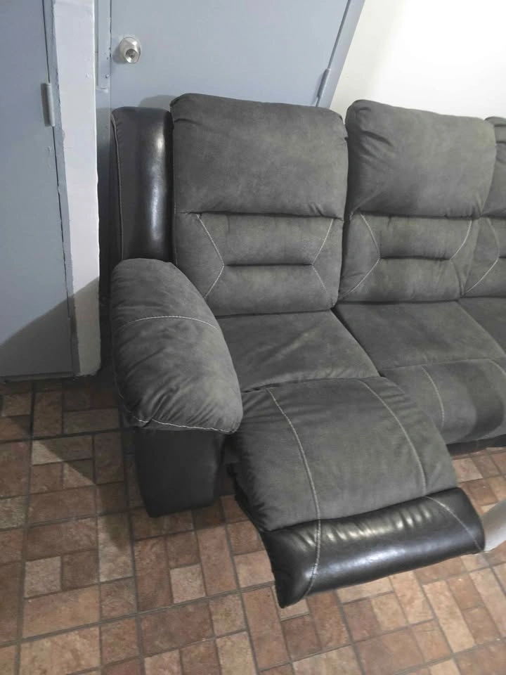 2 Identical Sofa set - photo 3