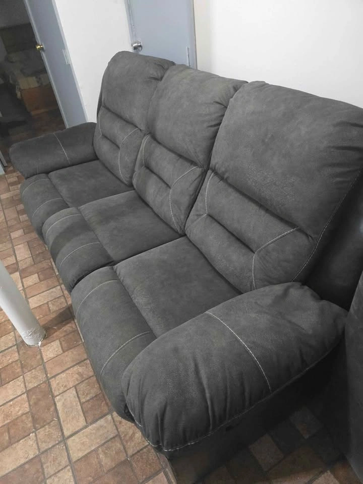 2 Identical Sofa set - photo 4