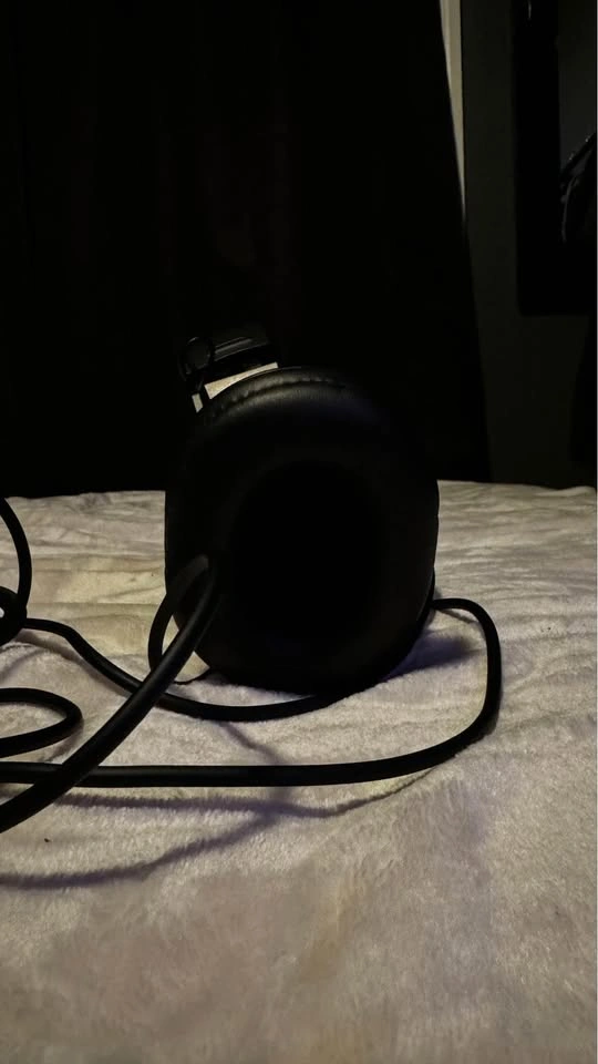 Audio Technica 30x Headphones - photo 3
