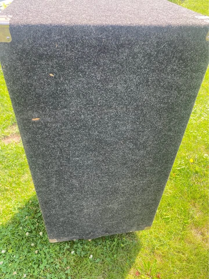 Grundorf Carpeted Studio Rack Case w/heavy duty wheels - photo 3