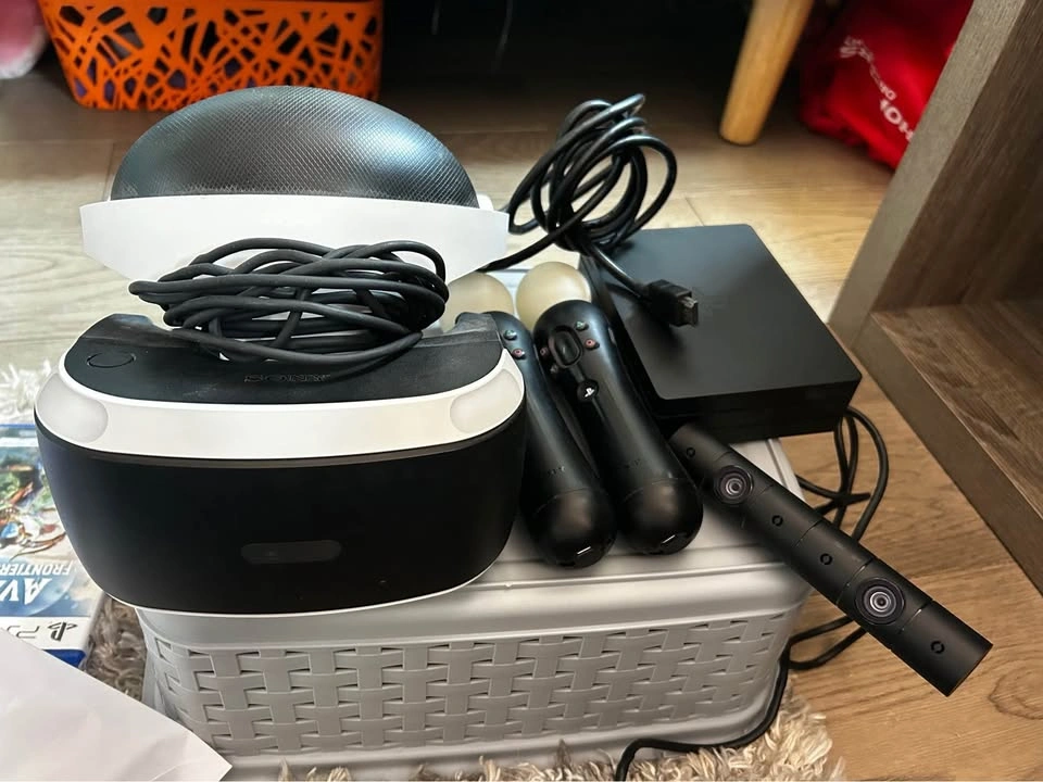 Complete PlayStation VR (PSVR) v2 Headset Bundle
