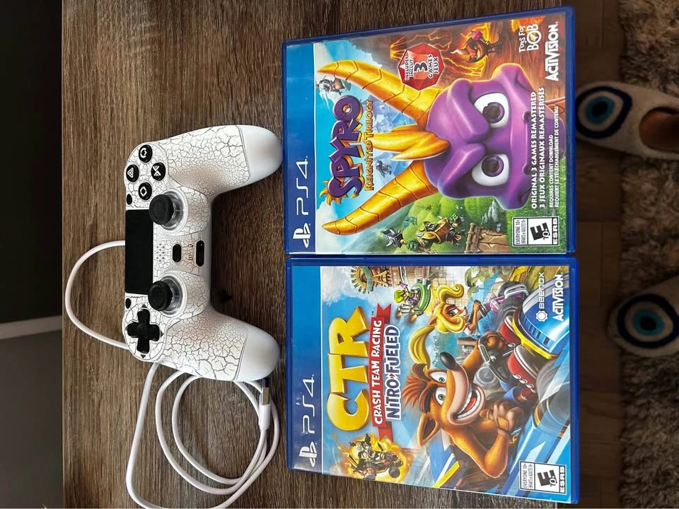 PlayStation 4 Console + Custom Controller & 2 Games - photo 3