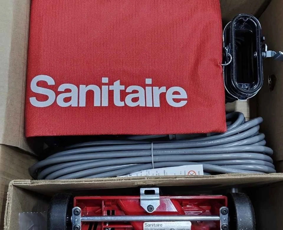 New Sanitaire TRADITION SC887E Commercial Upright Vacuum Red - photo 4