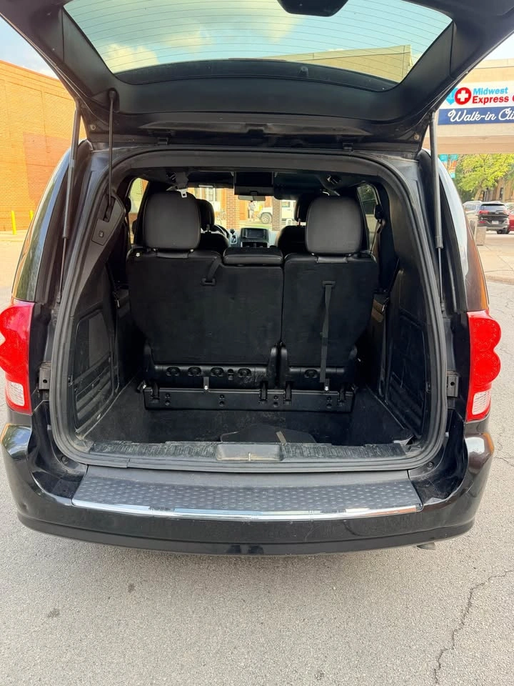 2016 Dodge Grand Caravan R/T Minivan 4D - photo 2