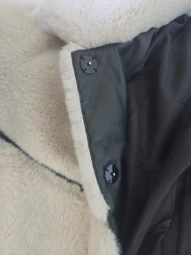 Karl Lagerfeld Fur Coat - photo 5