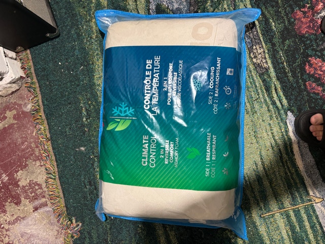 I Love Pillow Climate Control 2-in-1 Memory Foam Pillow