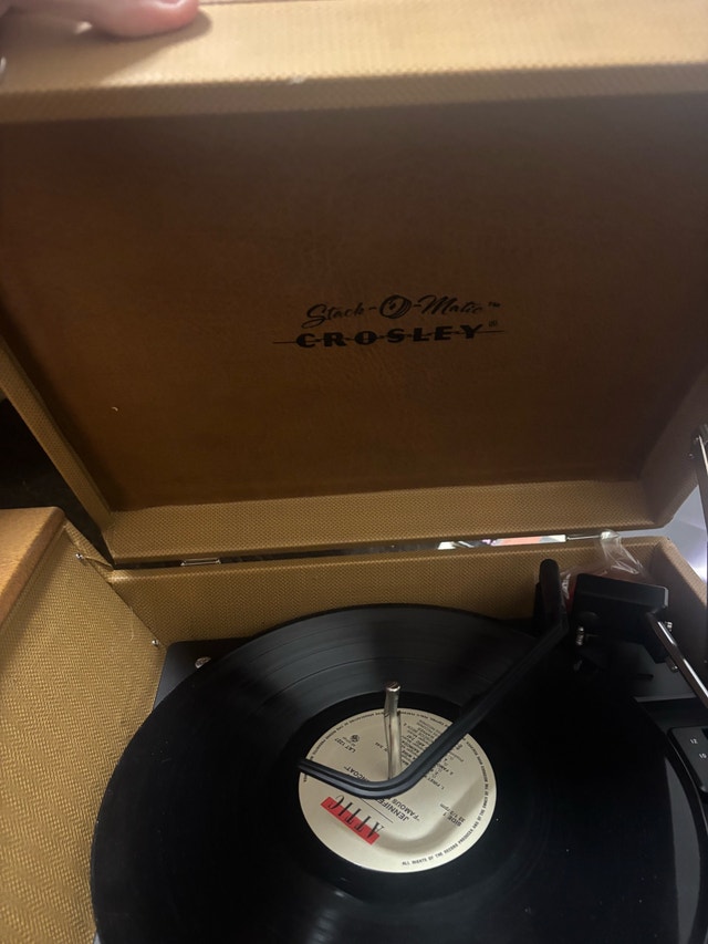 Crosley Stack-O-Matic Vintage Suitcase Record Player - photo 3
