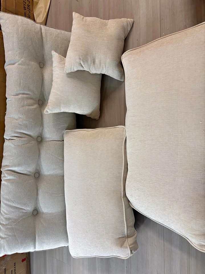 Couch Cushions (Make me an Offer)