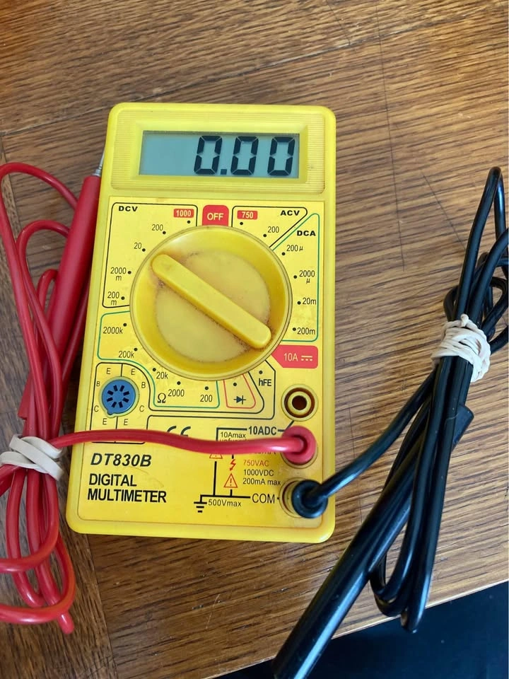Digital Multimeter DT830B With Test Leads