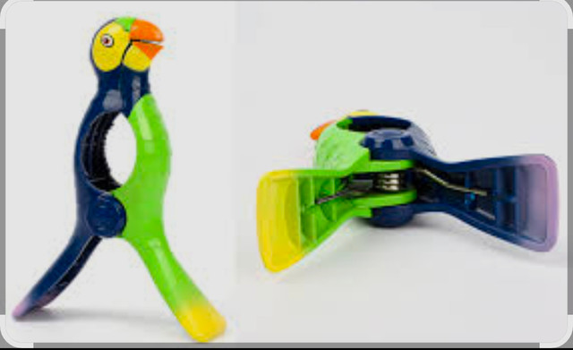 Toucan Towel Clips