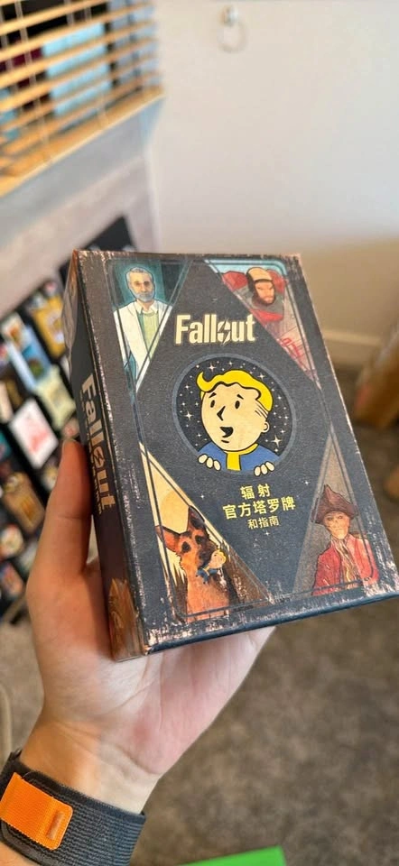 Fallout Official Tarot Deck and Guidebook