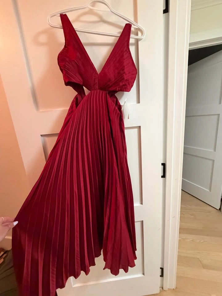 Abercrombie & Fitch Pleated Cut-Out Maxi Dress - photo 3