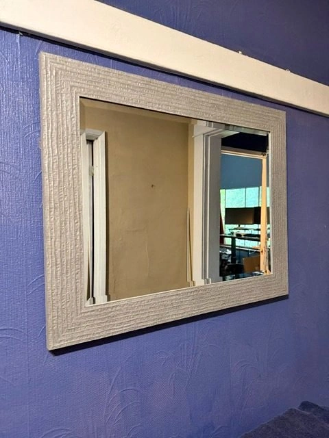 Wall mirror