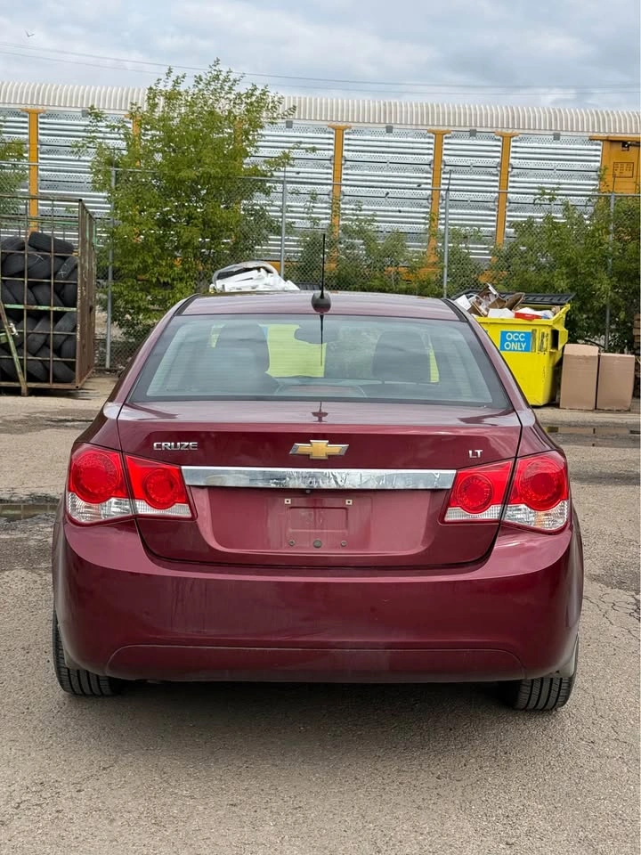2016 Chevrolet Cruze - photo 2