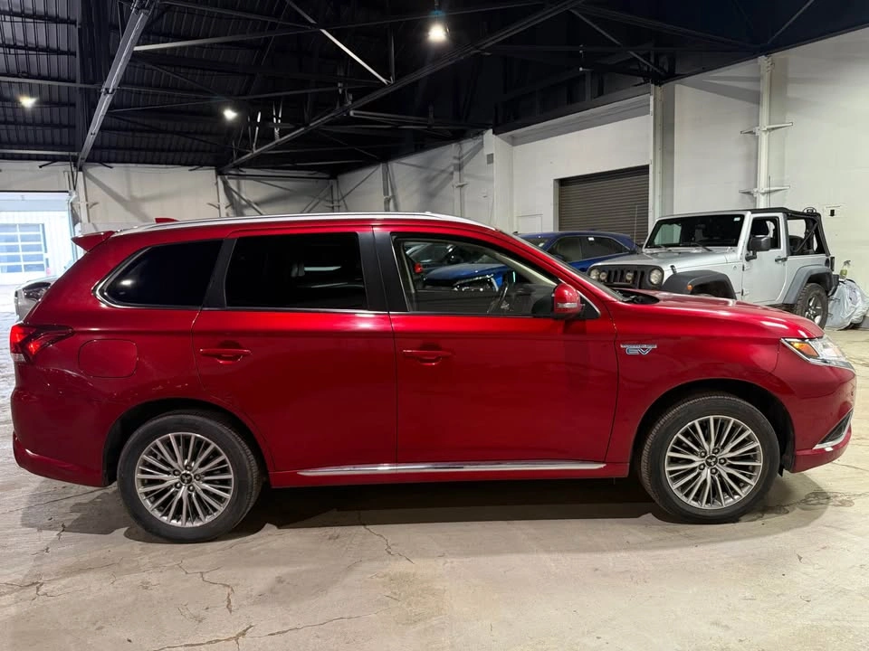2020 Mitsubishi Outlander PHEV AWD - photo 4