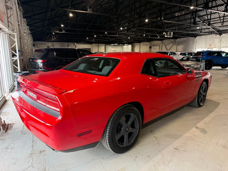 2010 Dodge Challenger - photo 4