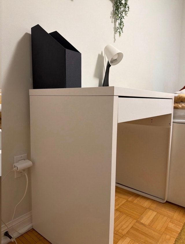 IKEA Desk - photo 4