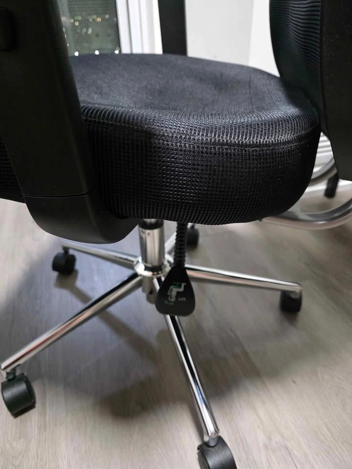 Ergonomic Mesh Office Chair with Headrest (motiongrey) - photo 4