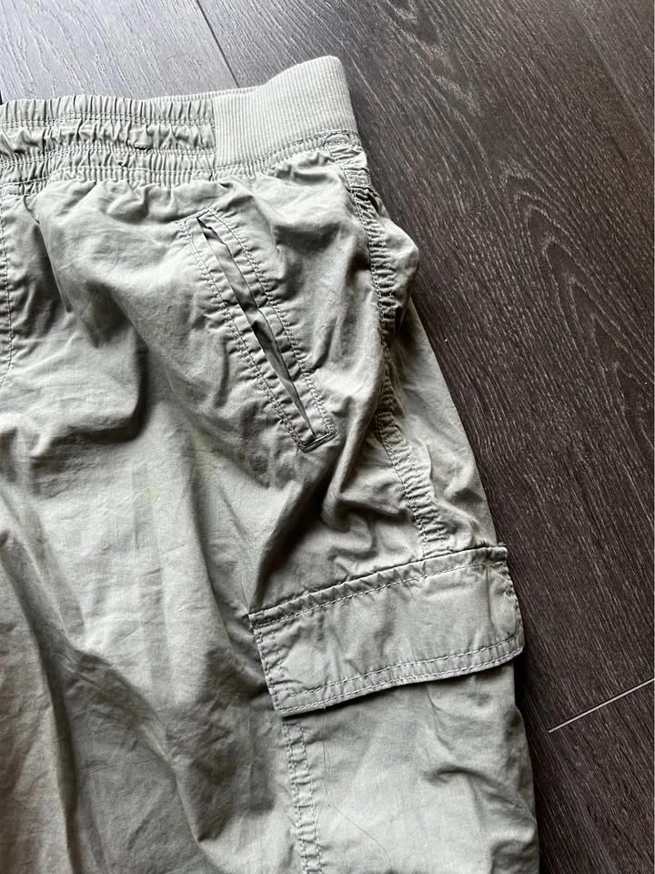 Calvin Klein Jeans Cargo Capri Pants size M - photo 5