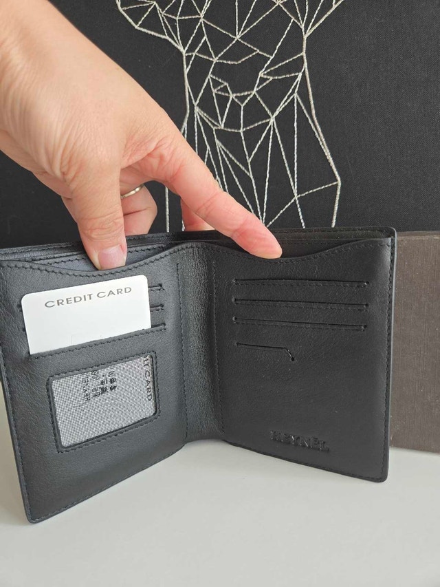Men's Wallet | New Condition | Multiple Card Slots - photo 3