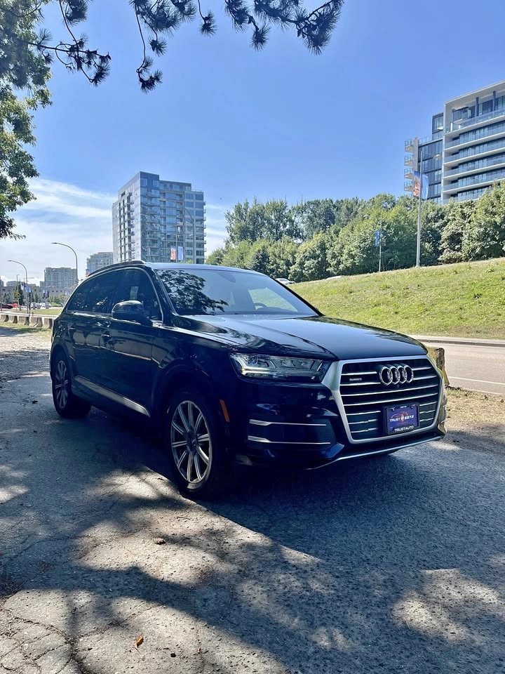 2017 Audi Q7 (7 Seater)