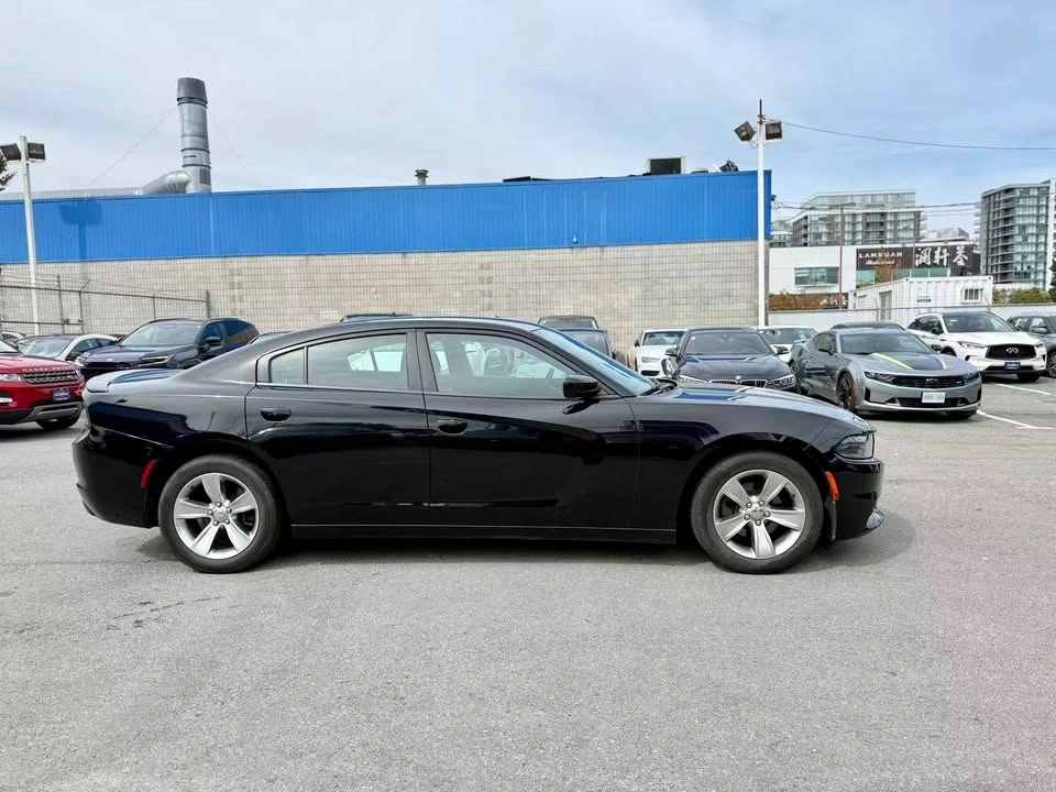 2015 Dodge Charger SE - photo 3