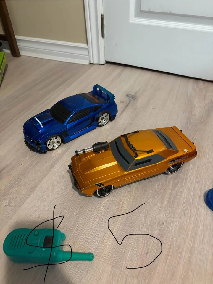 Mustang and Camaro Toy Cars - photo 3