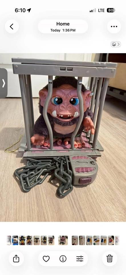 Crate Creatures Surprise! Sizzle Interactive Toy with Cage