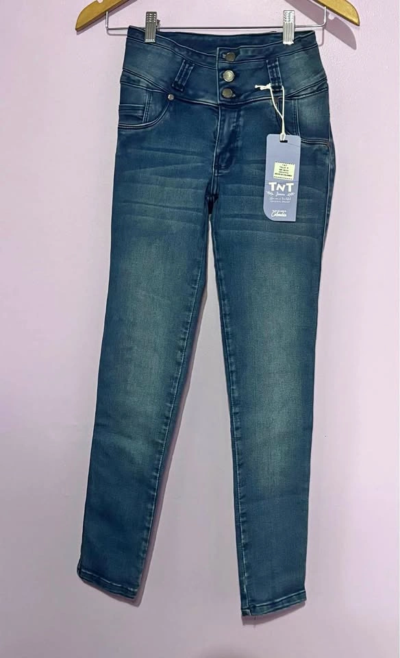 Colombian push-up jeans
