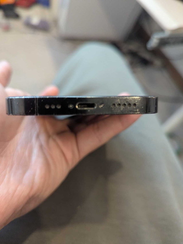 iPhone 14 Pro - 128GB - 80% Battery Health - photo 4