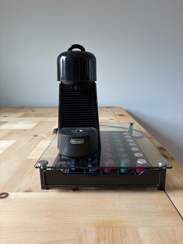 De'Longhi Nespresso Essenza Mini with glass storage drawer