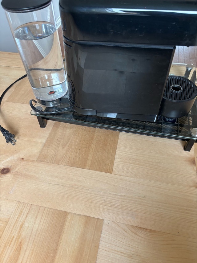 De'Longhi Nespresso Essenza Mini with glass storage drawer - photo 3