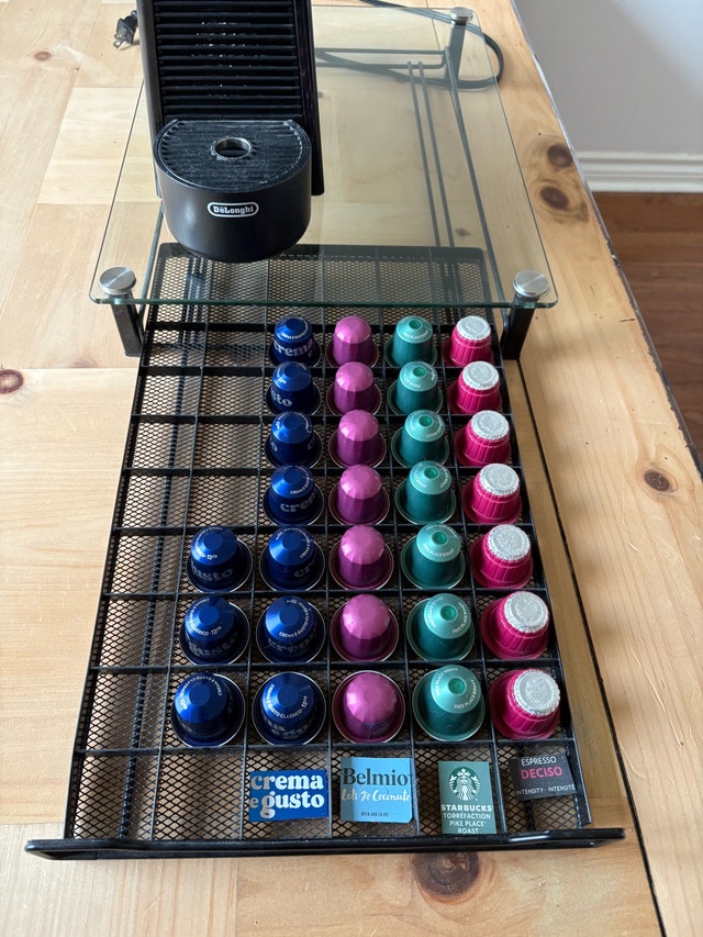De'Longhi Nespresso Essenza Mini with glass storage drawer - photo 4