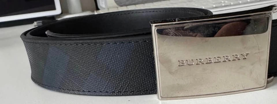 Authentic Men’s Luxury Burberry Belt 42’ Reversible - photo 3