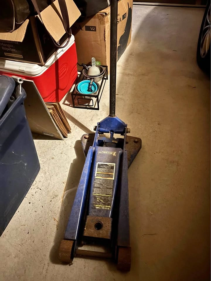 Michelin 3-1/2 Ton Speedy Lift Hydraulic Jack