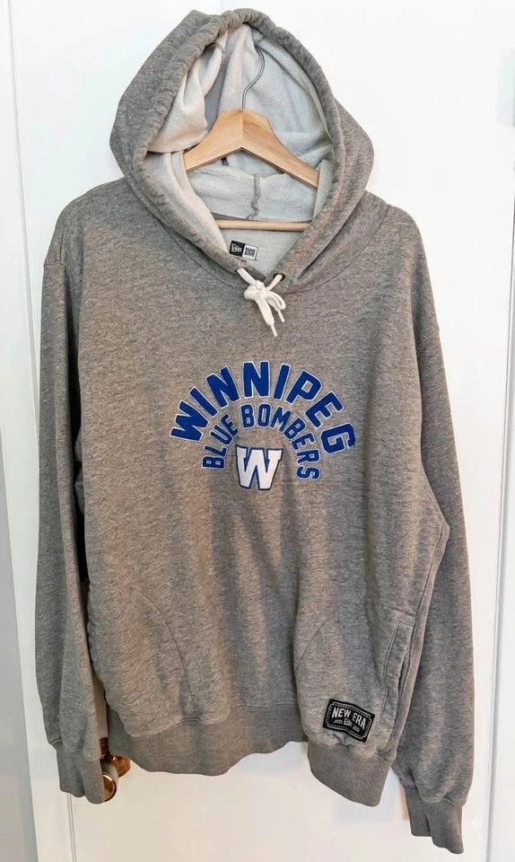 Vintage Adult CFL Winnipeg Blue Bombers Hoodie (New Era) XL