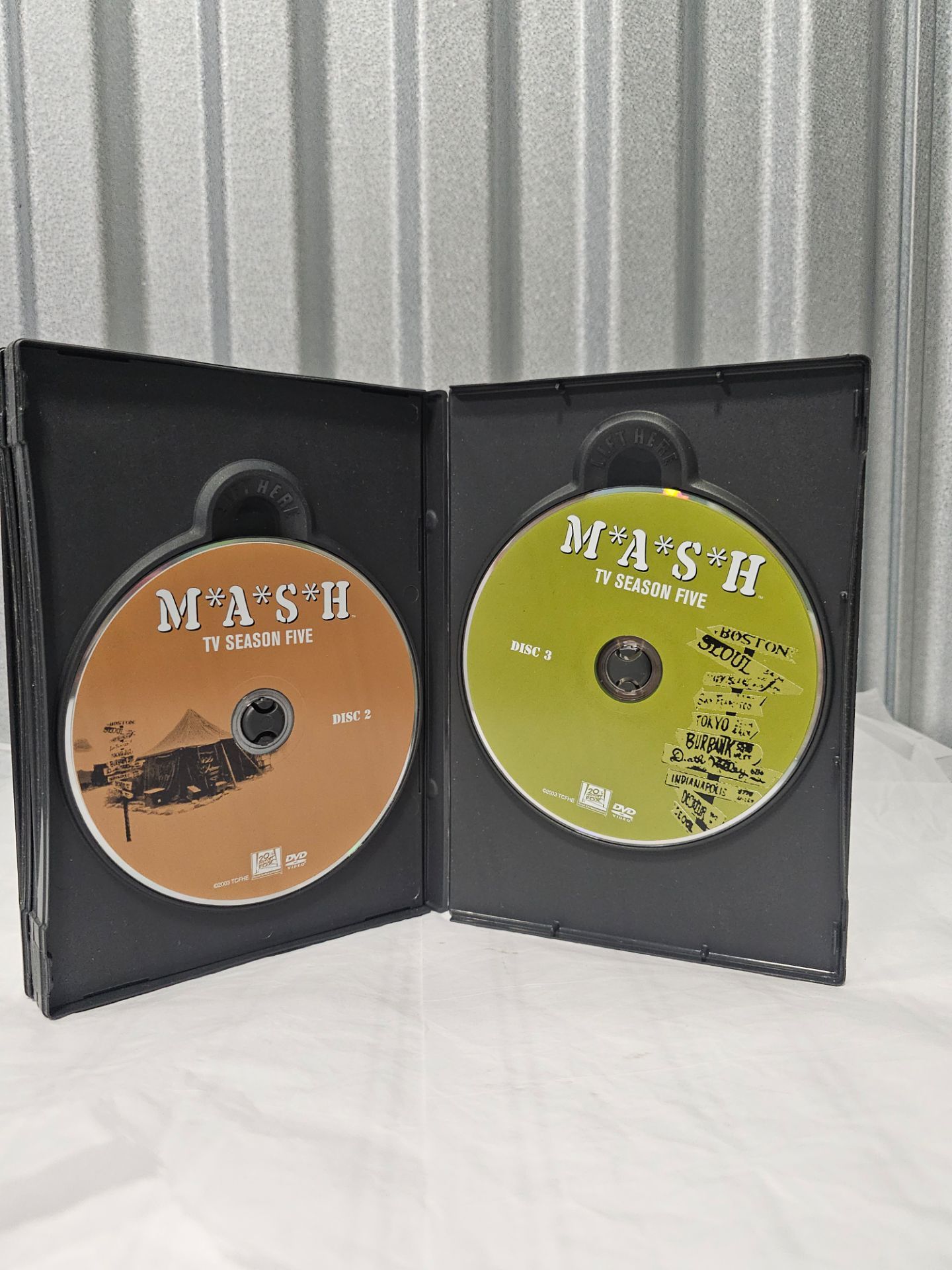 M*A*S*H Complete Season 5 Collector's Edition DVD NTSC Subs - photo 3