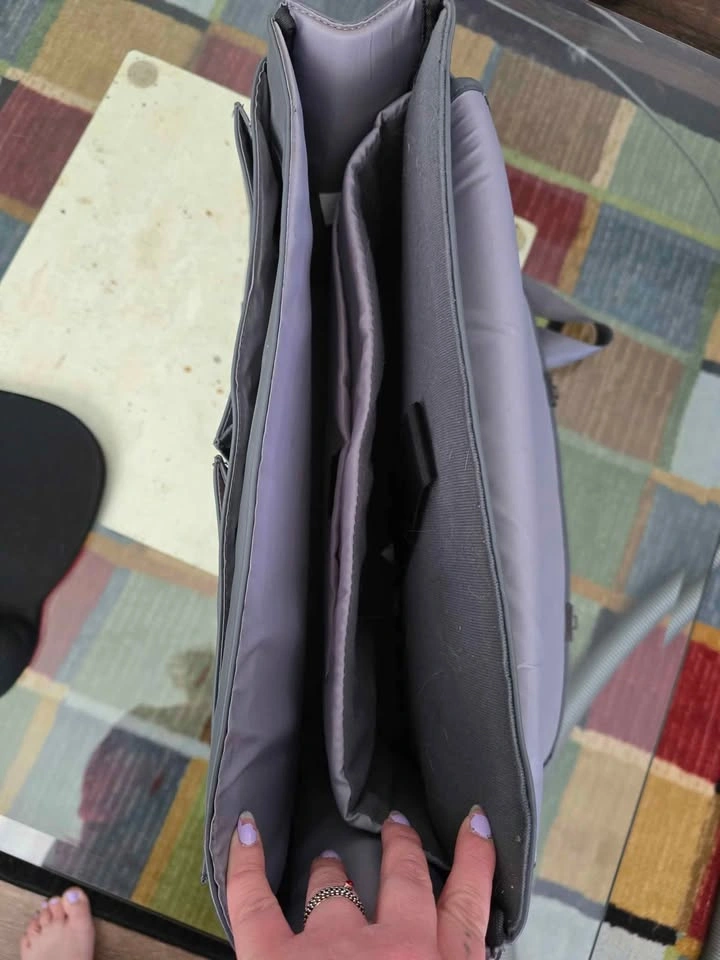 Grey Kensington laptop bag & more - photo 5
