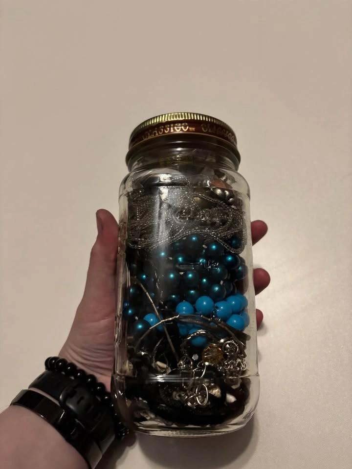 Mystery jewelry jar - photo 4