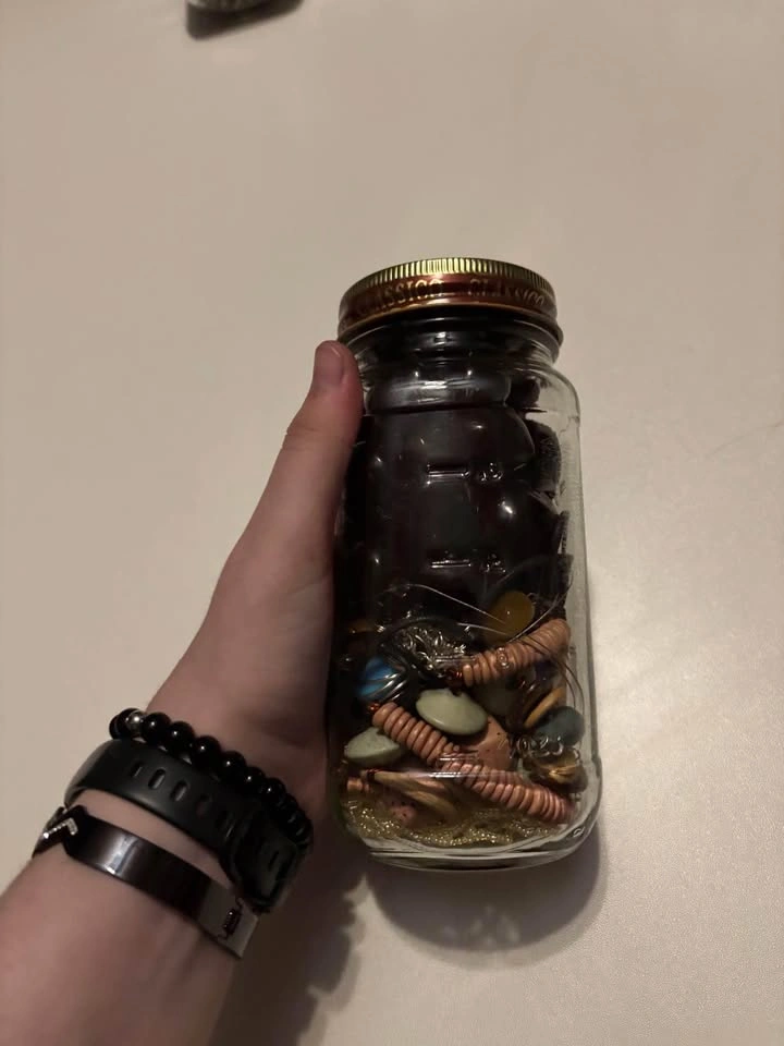 Mystery jewelry jar - photo 3