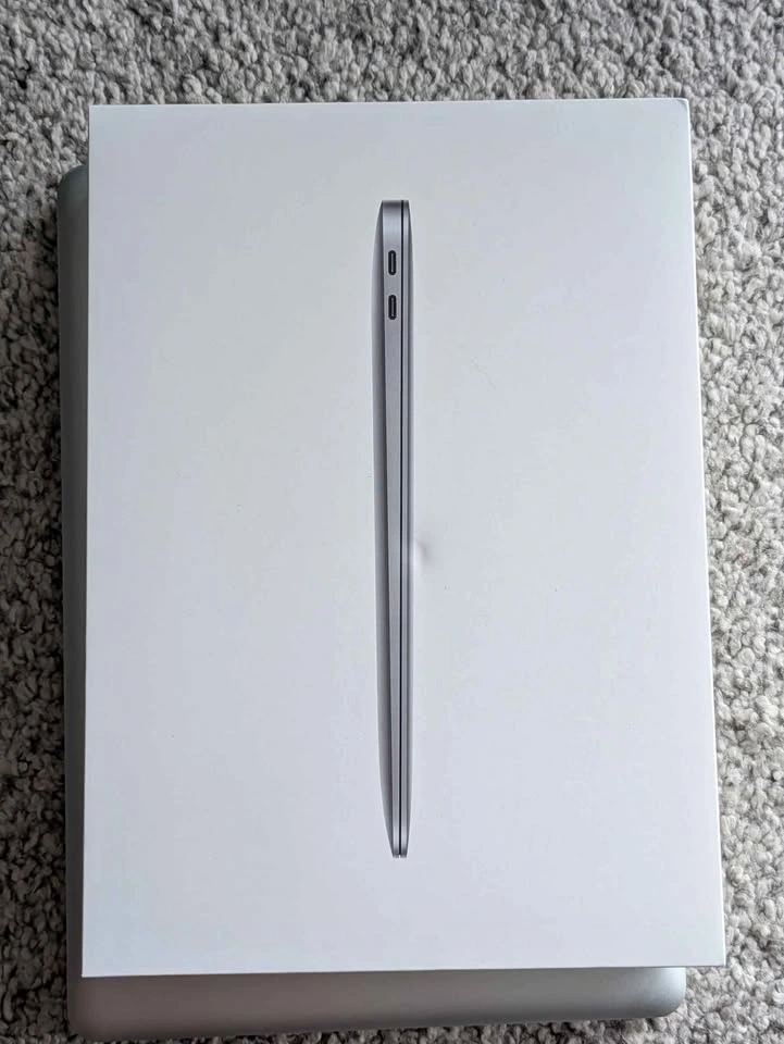 MacBook Air Box