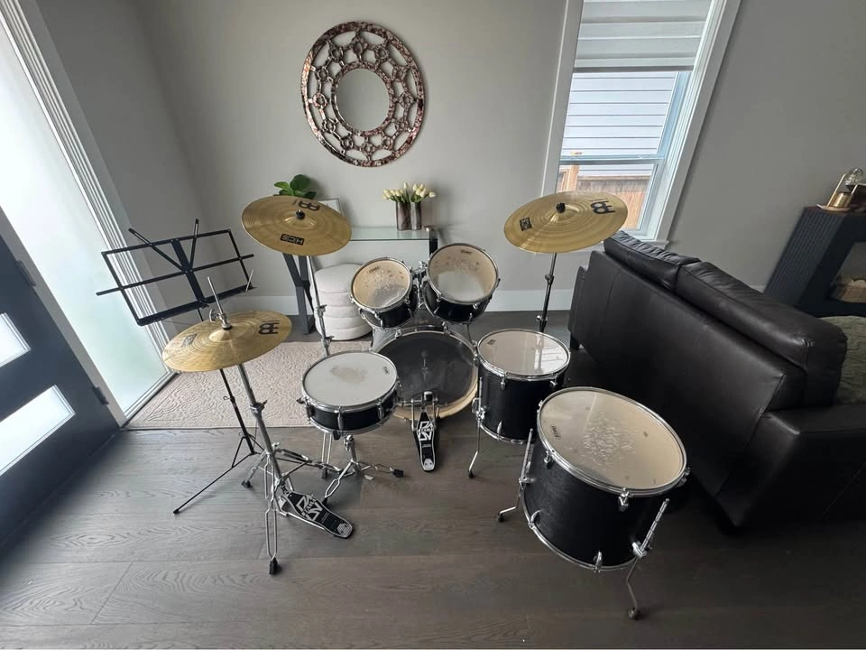 Tama 6-Piece Drum Set with Meinl HCS Cymbals - photo 2