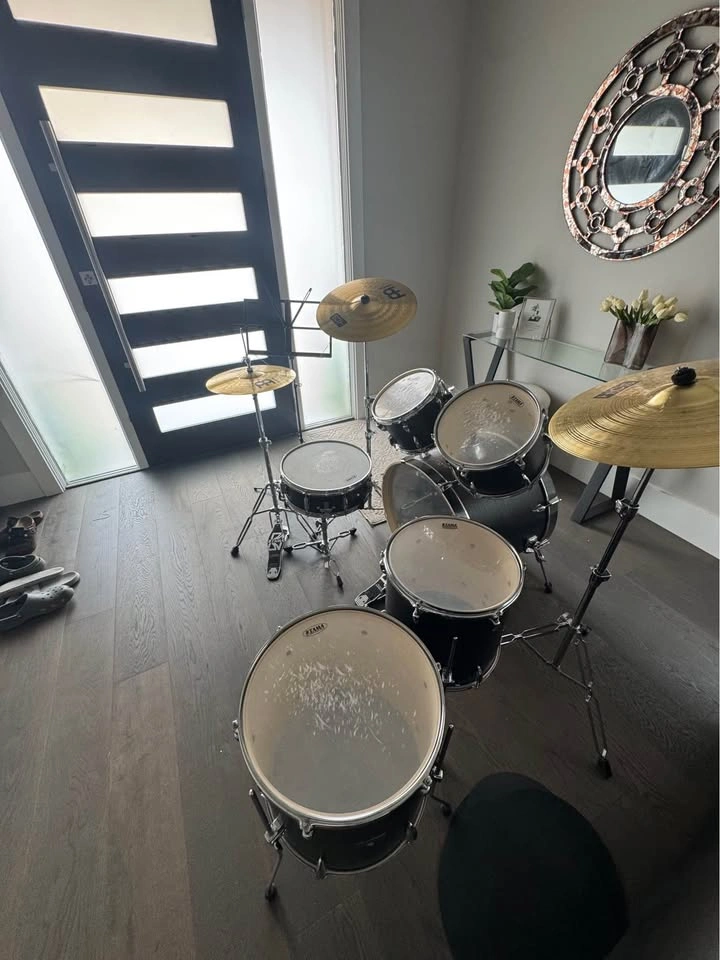 Tama 6-Piece Drum Set with Meinl HCS Cymbals - photo 4