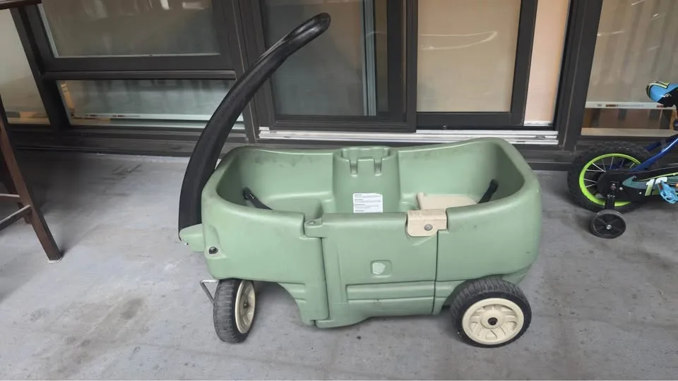 Step2 Wagon for Two Plus green image indicator(5)