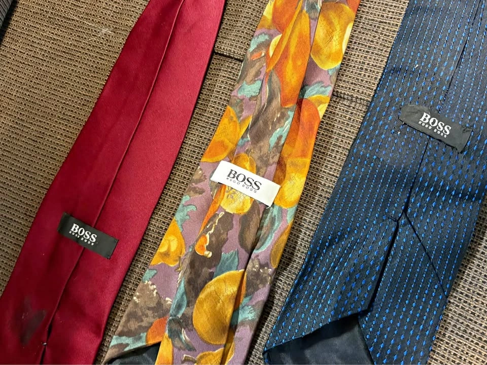 3x Authentic ‘Boss’ Hugo Boss Designer Silk Neckties (Lot of 3)