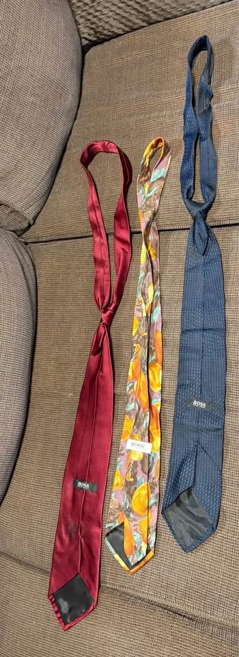 3x Authentic ‘Boss’ Hugo Boss Designer Silk Neckties (Lot of 3) - photo 3