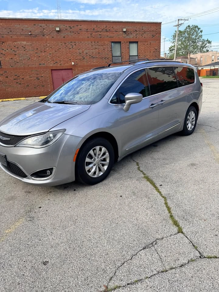 2019 Chrysler Pacifica - photo 3