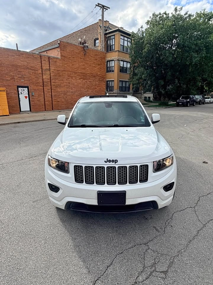 2014 Jeep Grand Cherokee Altitude Sport Utility 4D