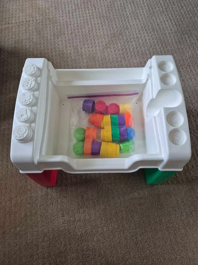 Fisher Price activity table - photo 4
