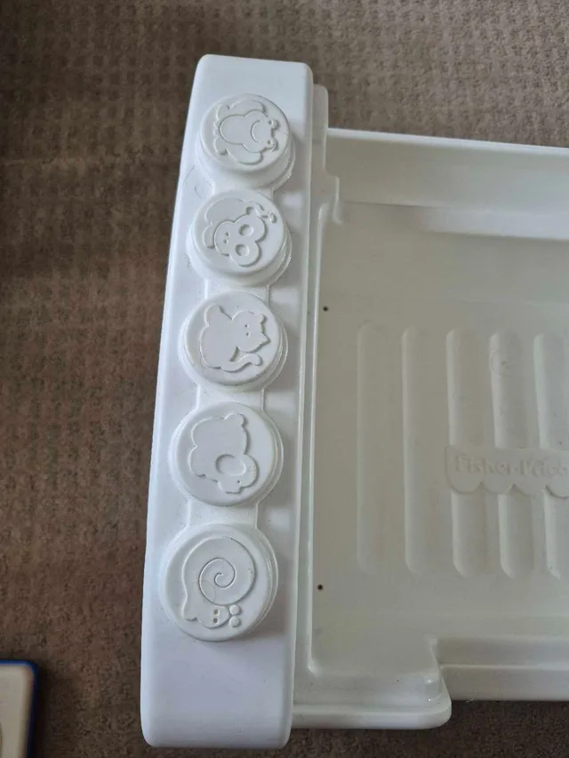 Fisher Price activity table - photo 5